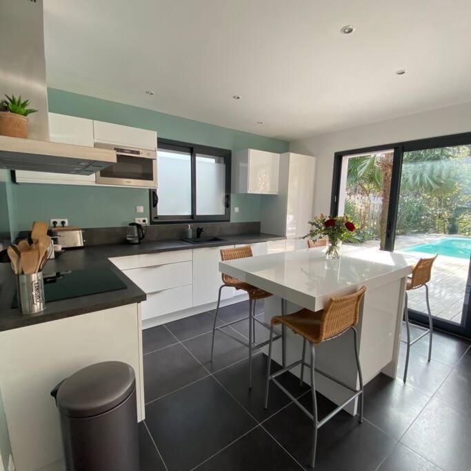 Villa Arcachon 12 Pers Avec Piscine Chauffee 1 Mai Au 30 Sept Екстериор снимка